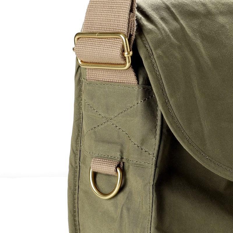 ��Barbour/�Х֥����ۥȥ�󥹥ݡ��� ��С��ܥǥ��Хå���Transport Riever Crossbody Bag�ˡ�����251UBA0745��