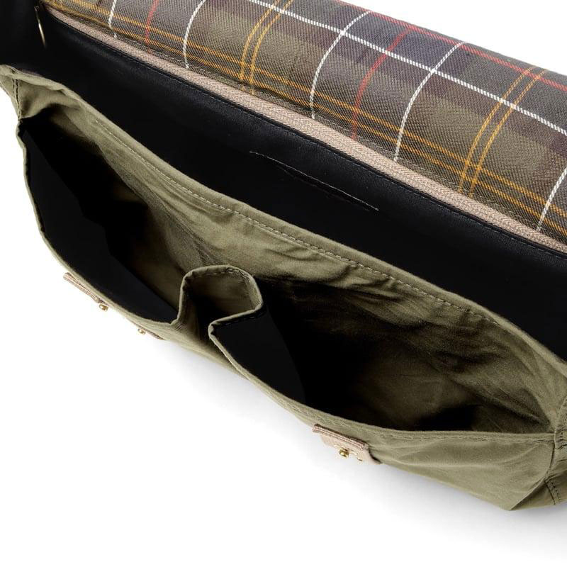 ��Barbour/�Х֥����ۥȥ�󥹥ݡ��� ��С��ܥǥ��Хå���Transport Riever Crossbody Bag�ˡ�����251UBA0745��