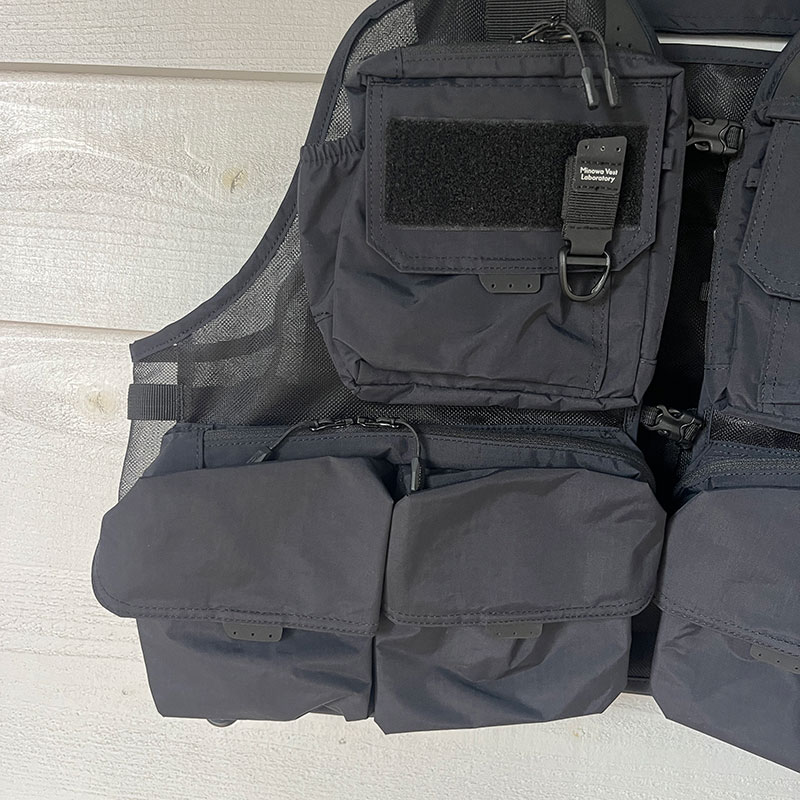 美品　リアス　ハイパフォーマンストラウトベスト　トラウトベスト　ベスト MINOWA VETS LABORATORY High-Storage Trout Vest【ハイ