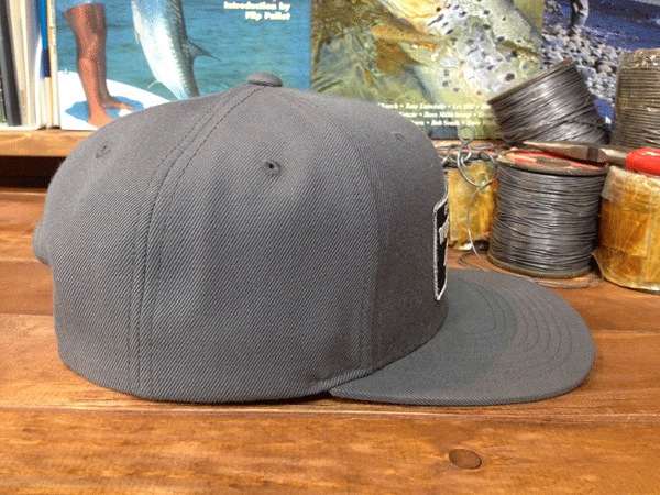 World Wide Anglers キャップ（スナップバック）