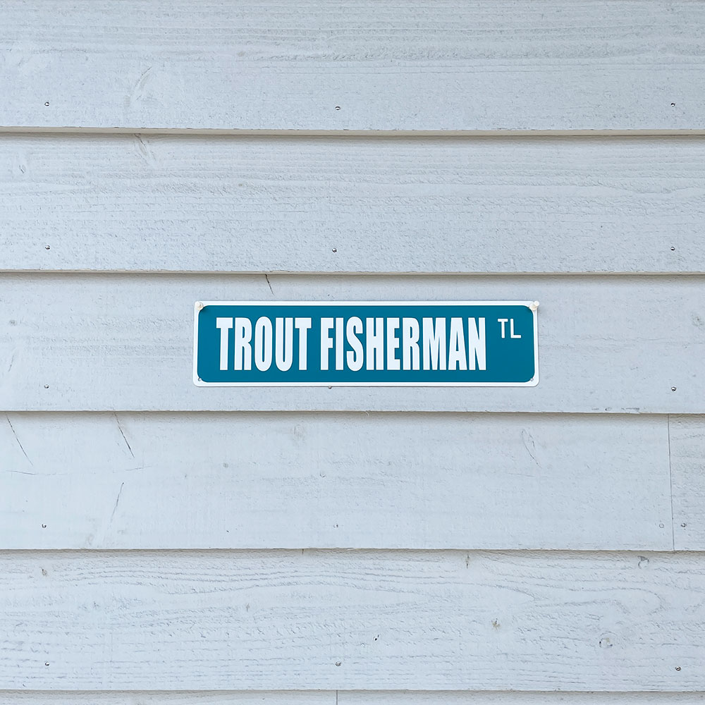 TROUT FISHERMAN ɥ