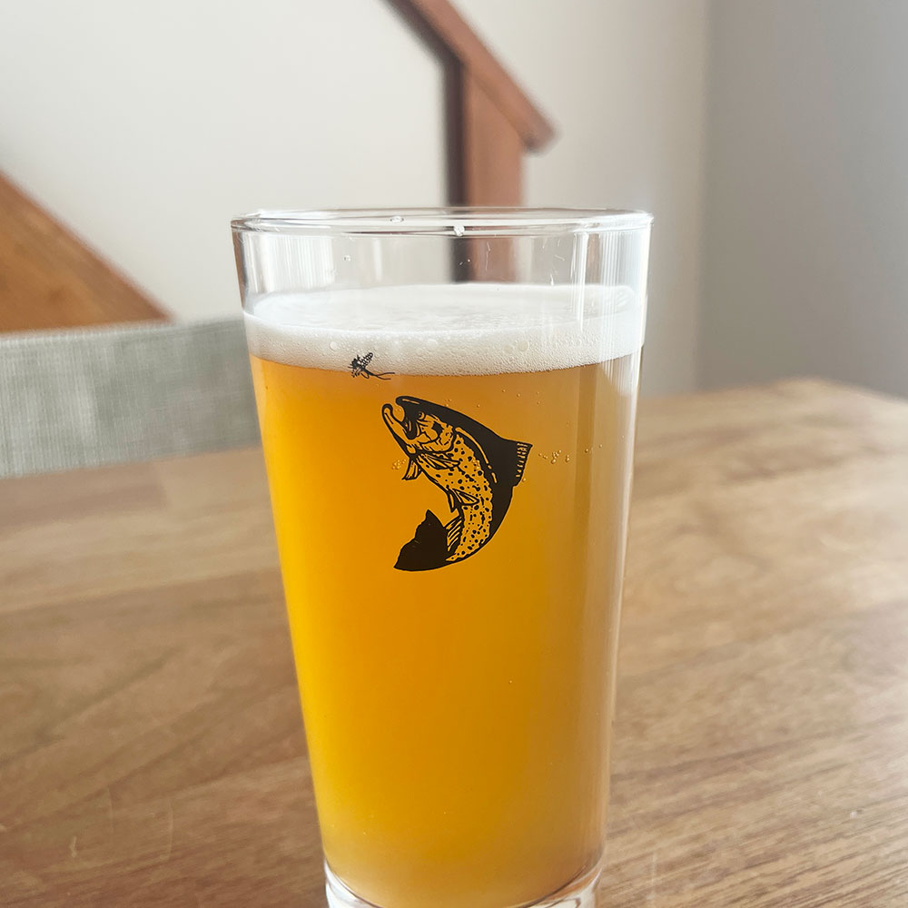 TROUT BEER ȥ饦ȥӡ ʥۥ磻ȥ 330ml