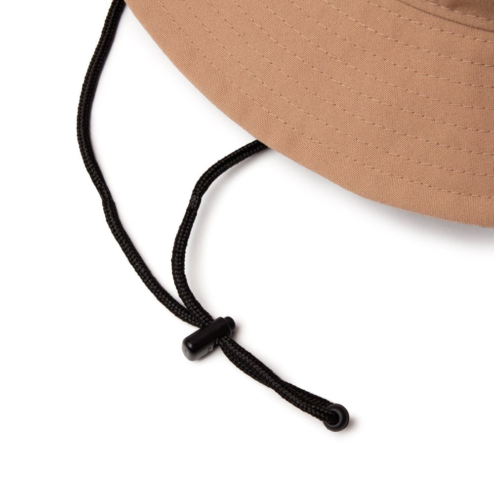 NEW ERA�����ɥ٥���㡼�饤�� Landscape Label Repreve �ڥ˥塼���饢���ȥɥ���
