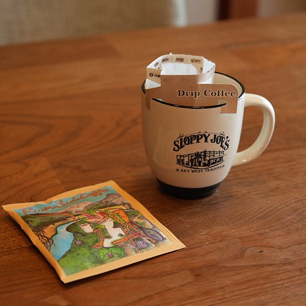 RIVER SIDE COFFEE ��С������ɥ����ҡ� �ʣ��ѥå����եȥ��åȡ�