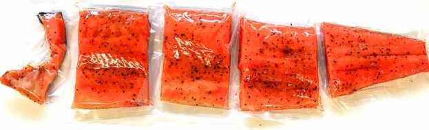 スモークサーモン （※クール冷凍品のみ同梱可能商品）