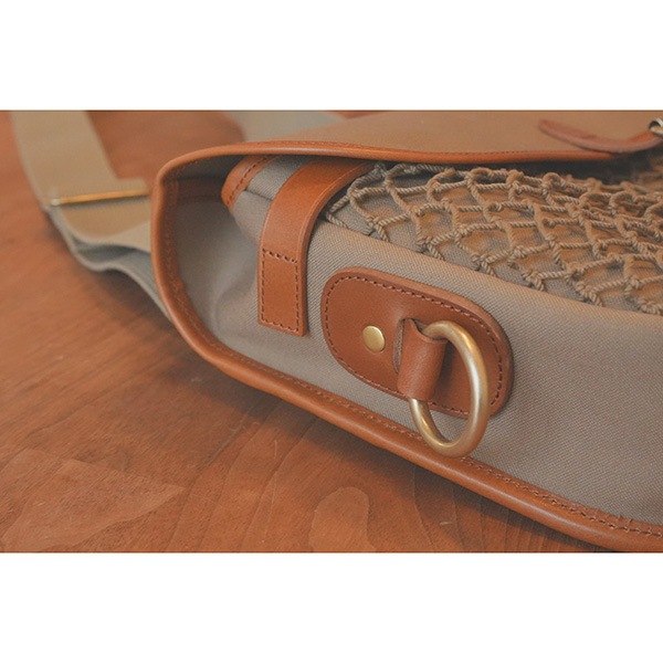 ON THE WATER ȥǥʥ륲Хå