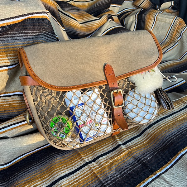 ON THE WATER ȥǥʥ륲Хå