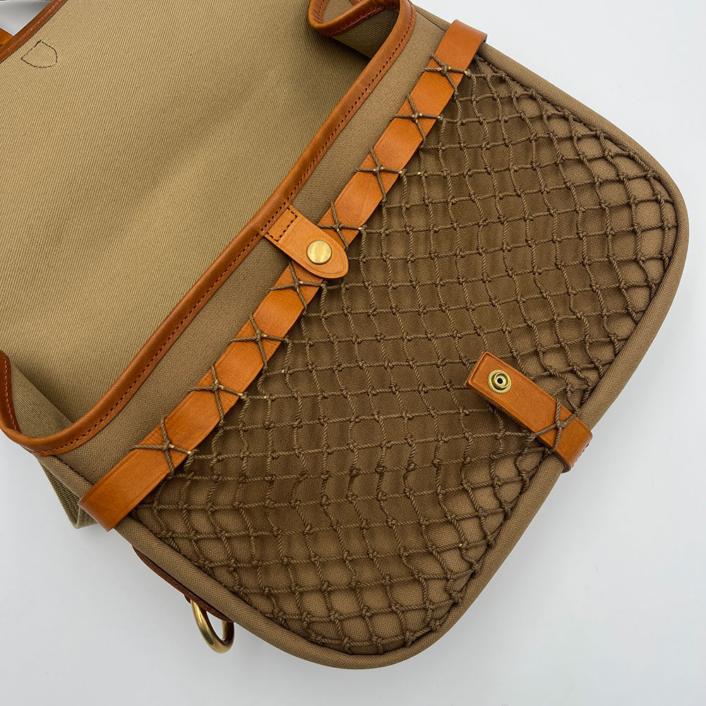 ON THE WATER ȥǥʥ륲Хå