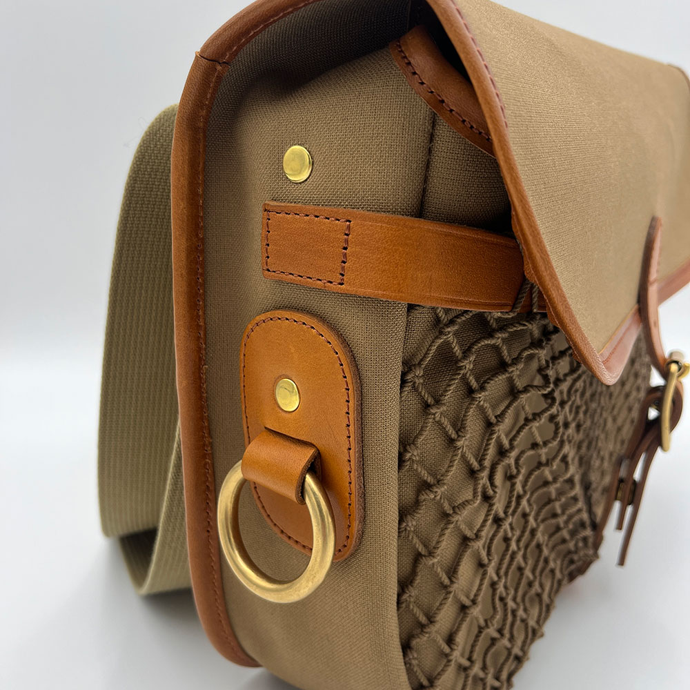 ON THE WATER ȥǥʥ륲Хå