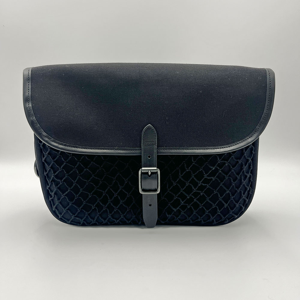 ON THE WATER ȥǥʥ륲Хå