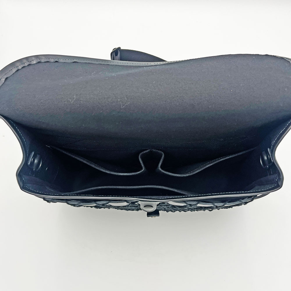 ON THE WATER ȥǥʥ륲Хå