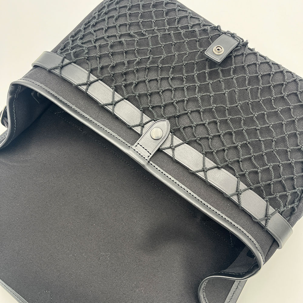 ON THE WATER ȥǥʥ륲Хå