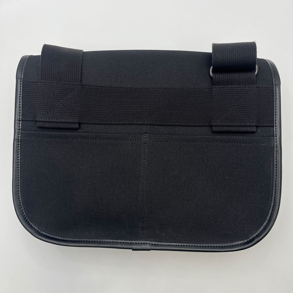 ON THE WATER ȥǥʥ륲Хå