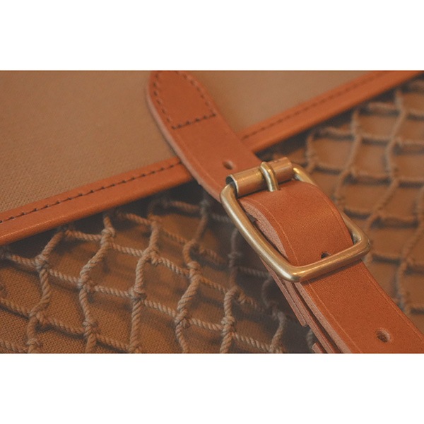 ON THE WATER ȥǥʥ륲Хå