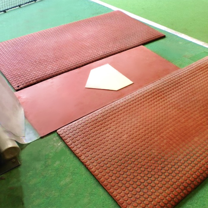スパイクマット18mm グリーン/レンガ 幅1m×長さ2m×厚み18mm 耐スパイク