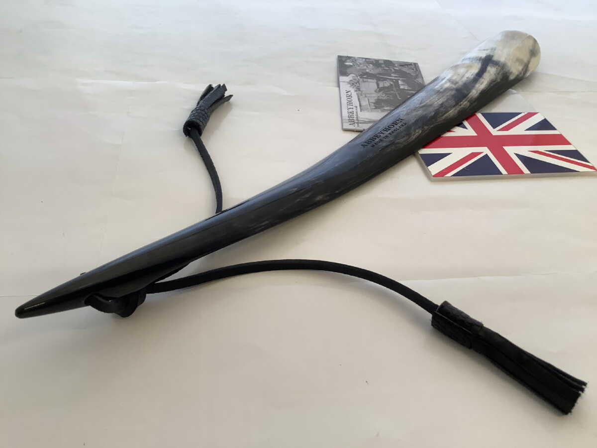靴べら 本水牛角 40cm級BOK謹製シューホーンwithタッセルAST Shoehorn｜Brace of Kentishman公式通販