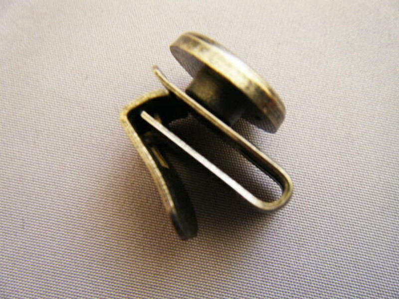 英国製アルバートサーストンクラシック6ボタン留サスペンダークリップ