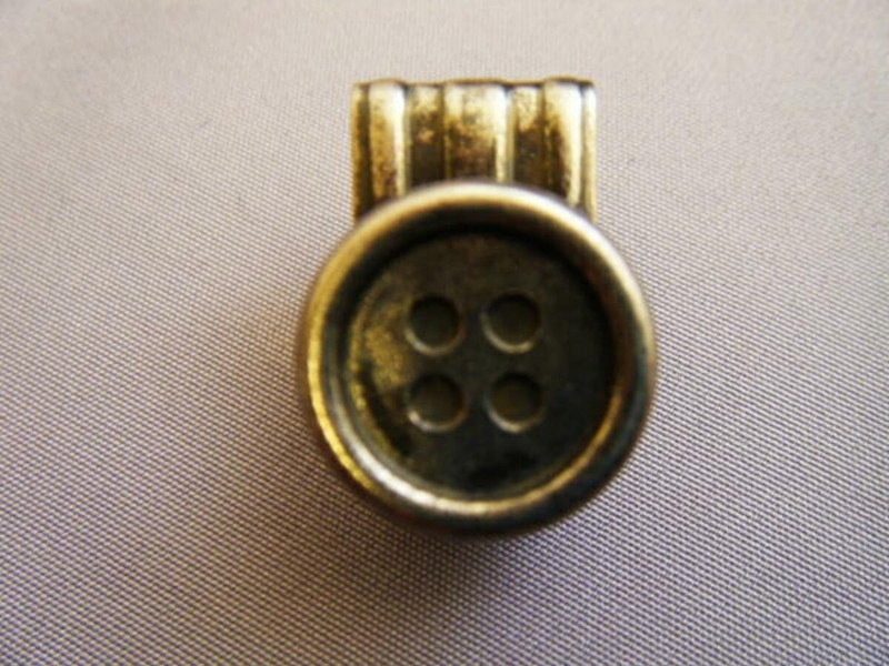 英国製アルバートサーストンクラシック6ボタン留サスペンダークリップ