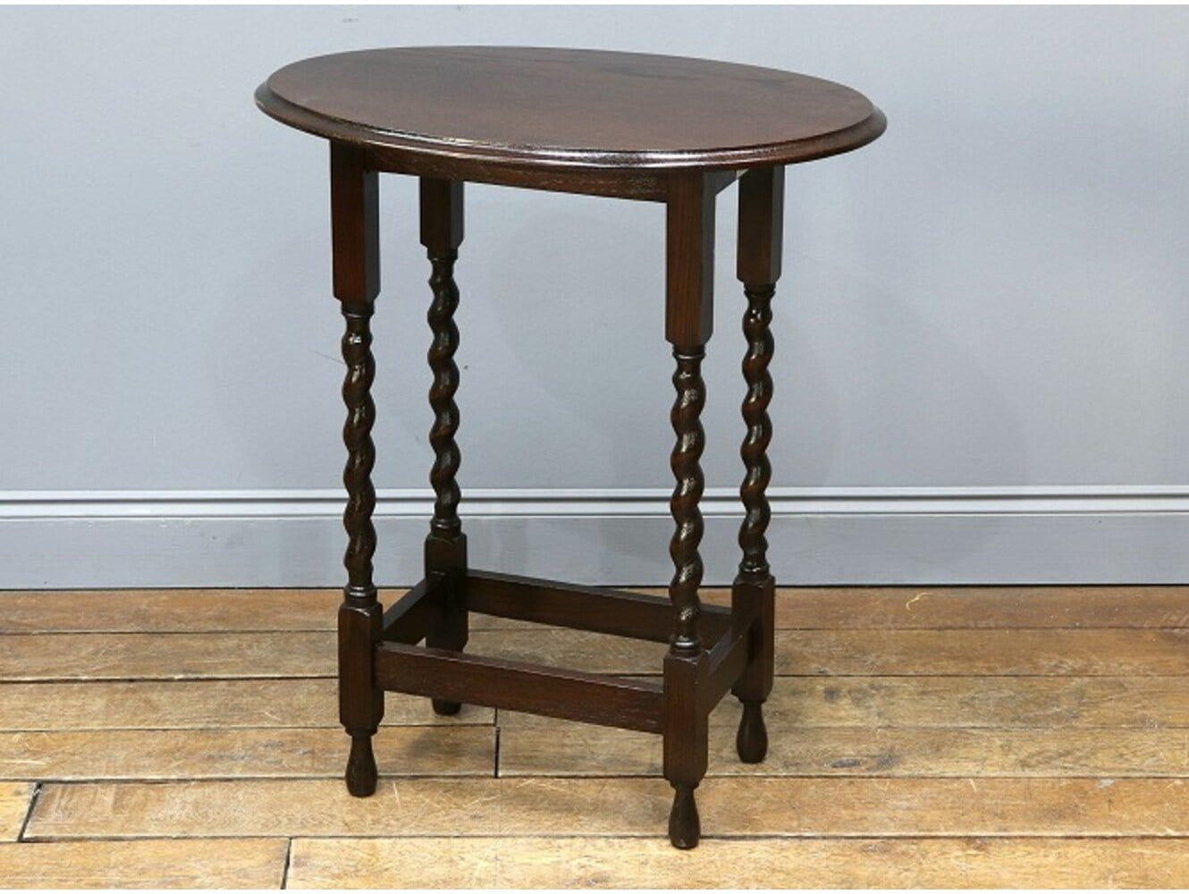 オケージョナルテーブル