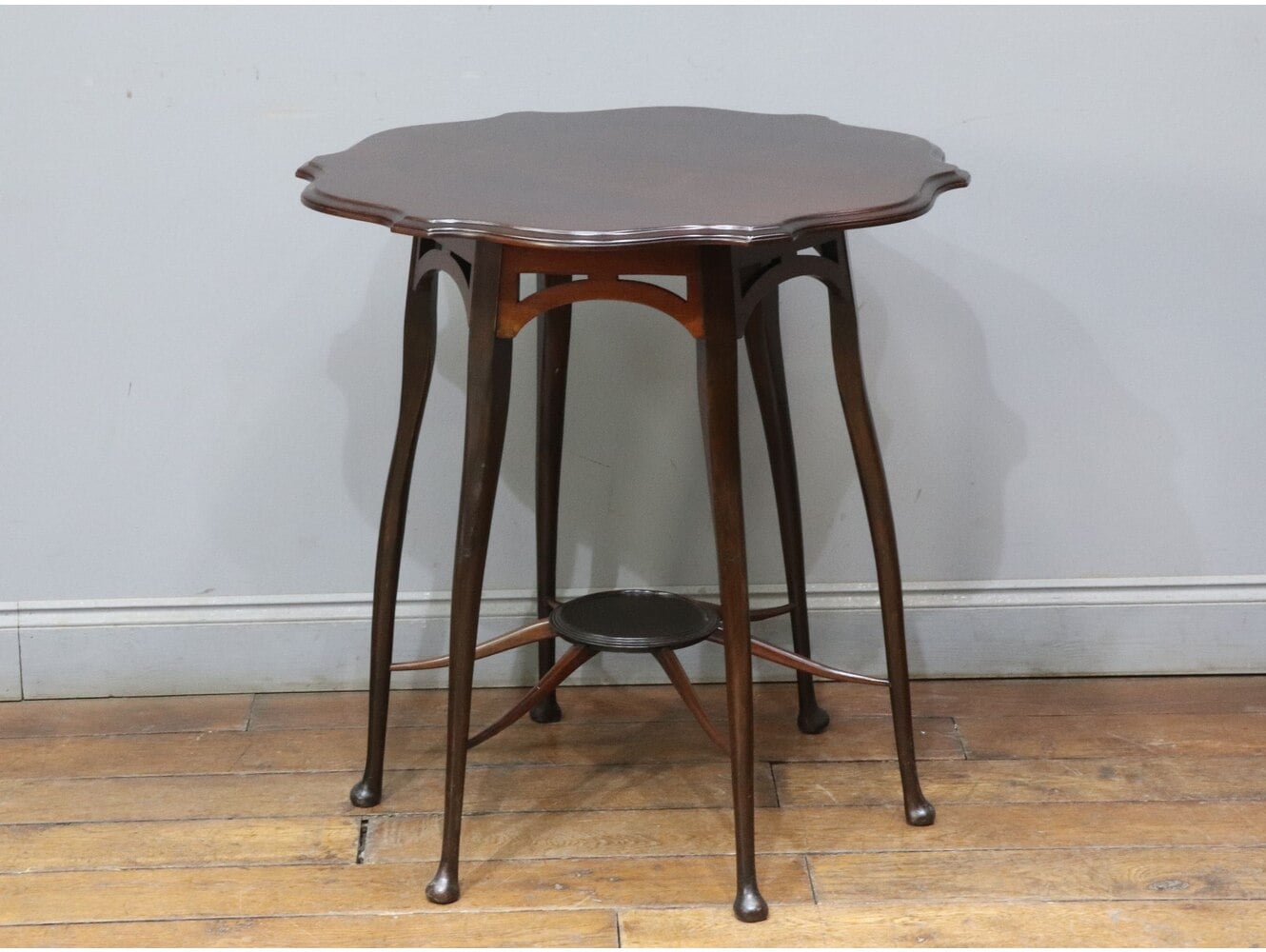 オケージョナルテーブル