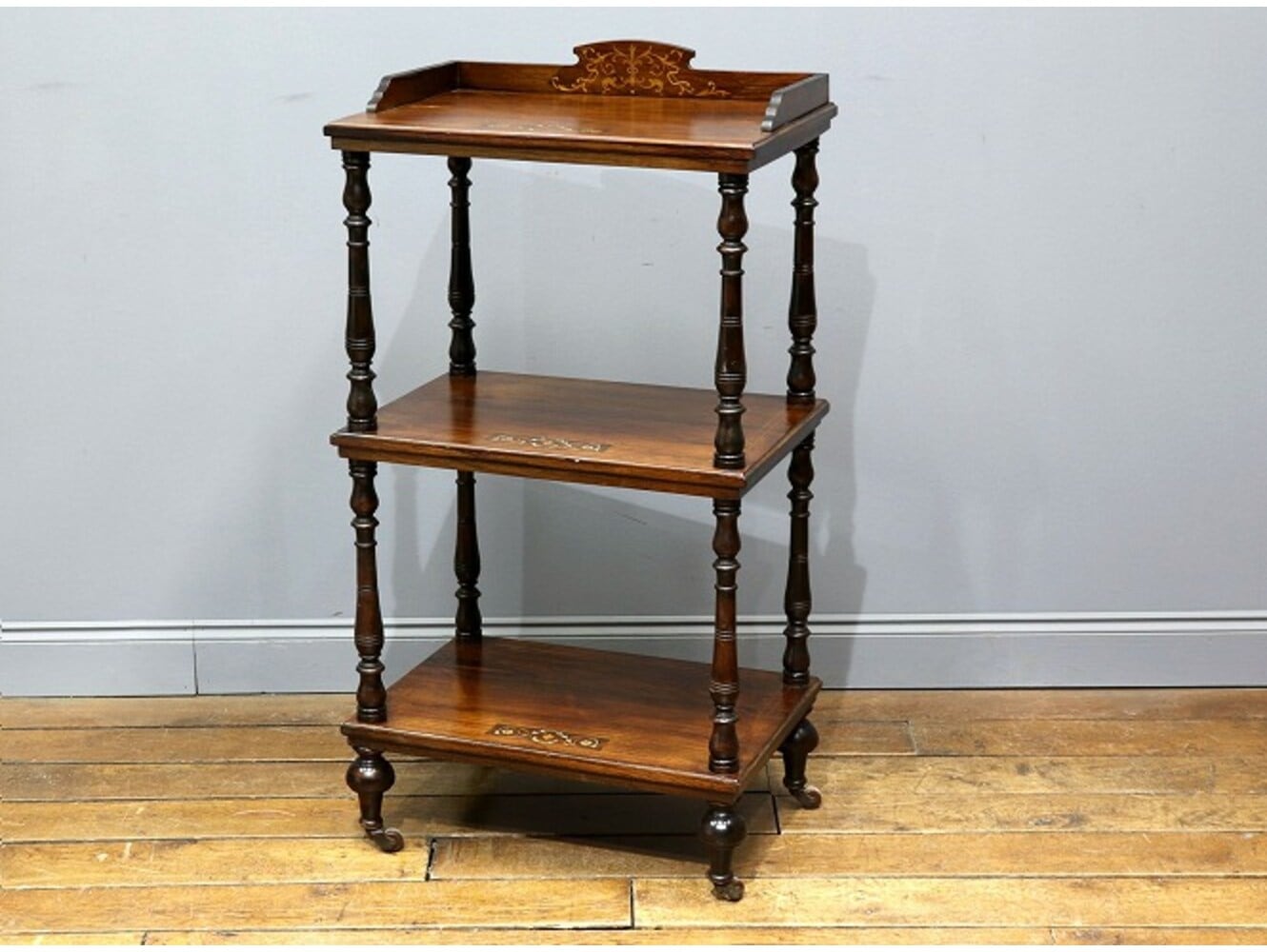 スモールキャビネット