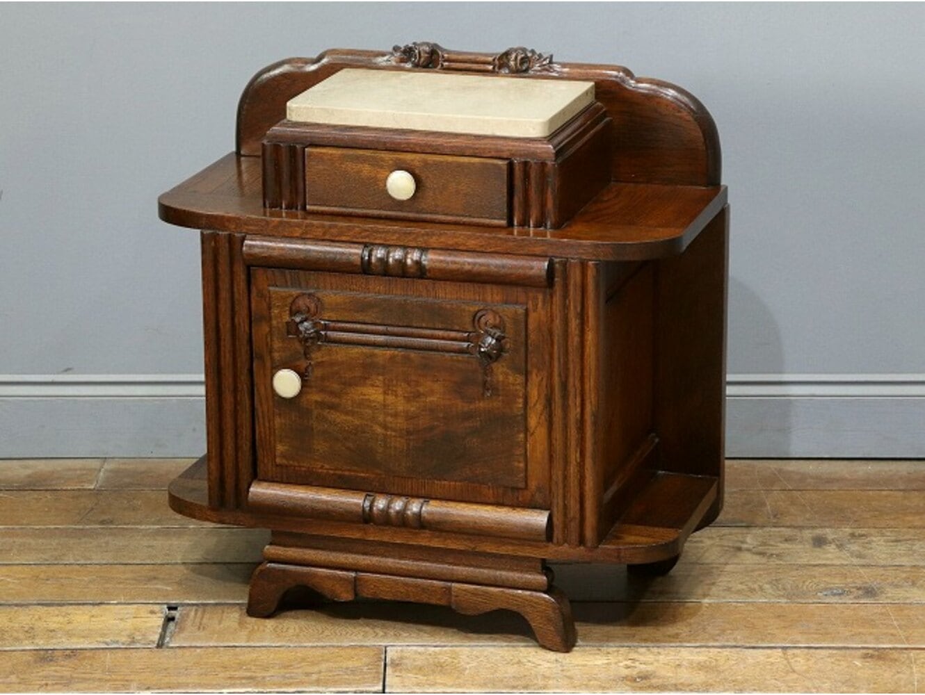 スモールキャビネット