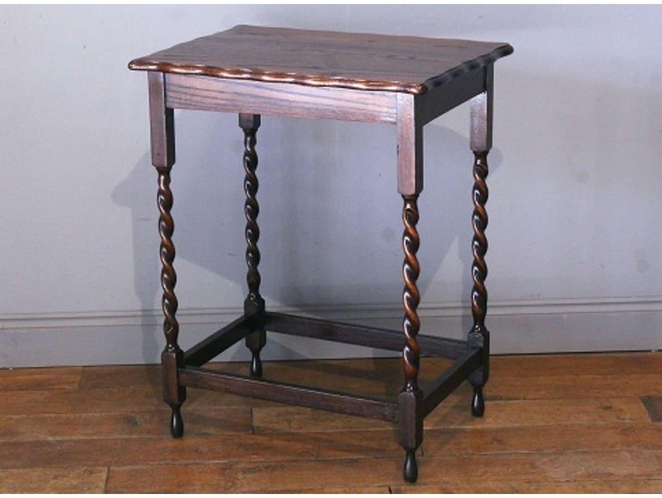 オケージョナルテーブル