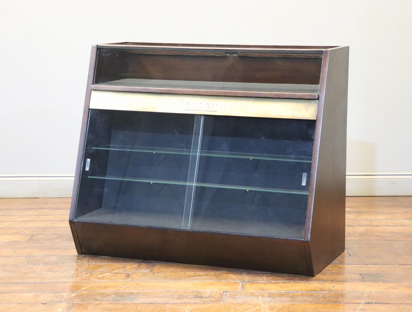 ショップキャビネット