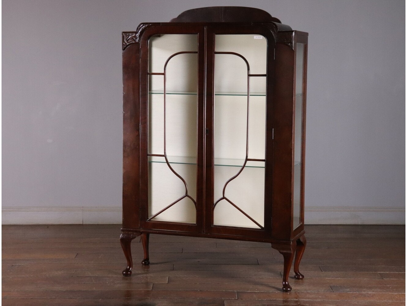 ディスプレイキャビネット