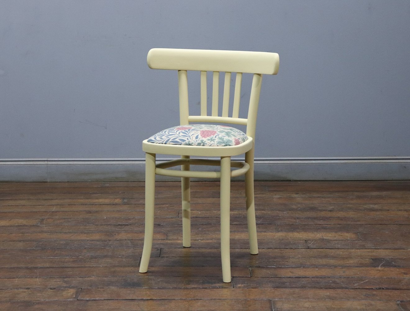 ベントウッドチェア