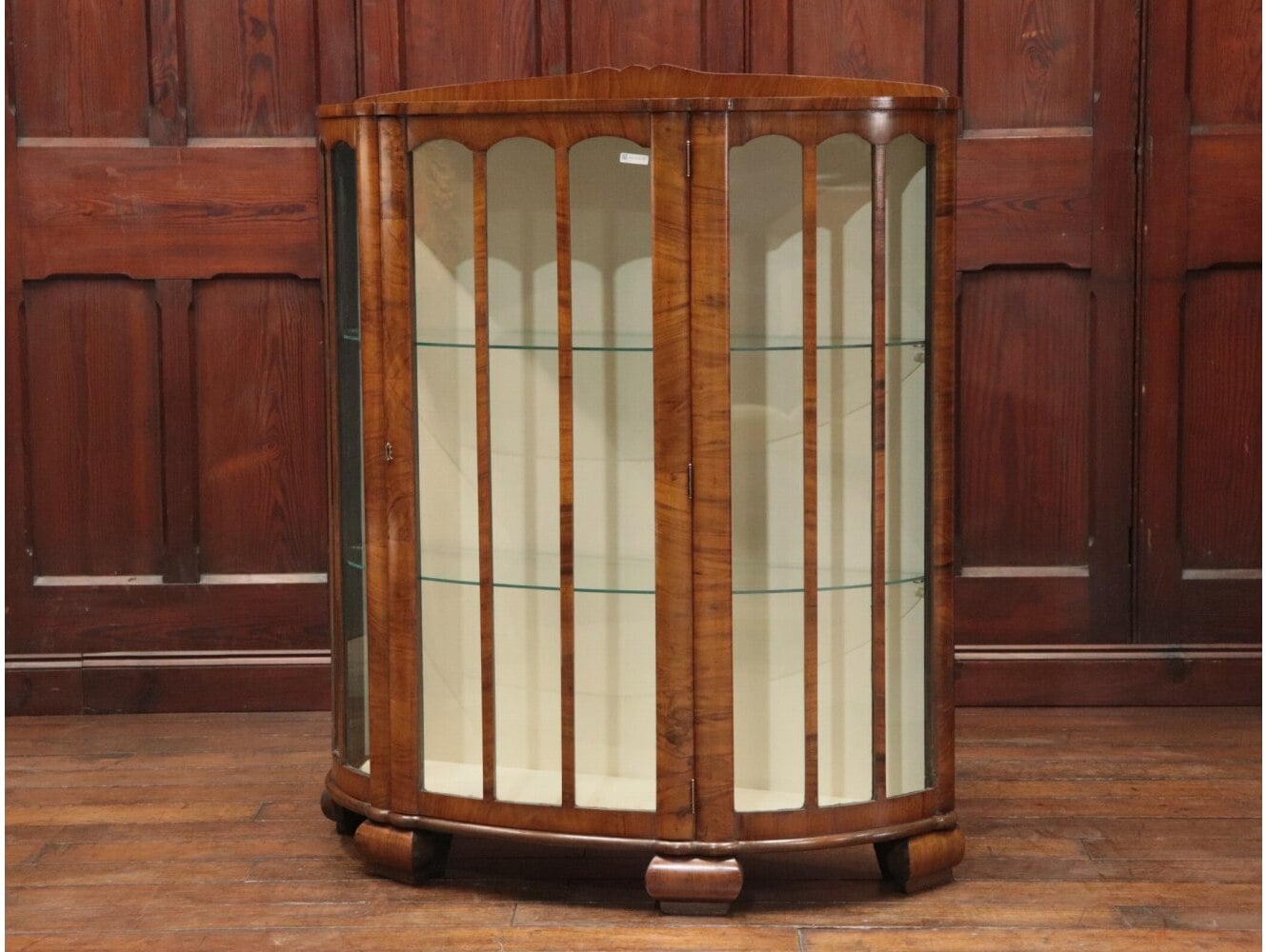 ディスプレイキャビネット