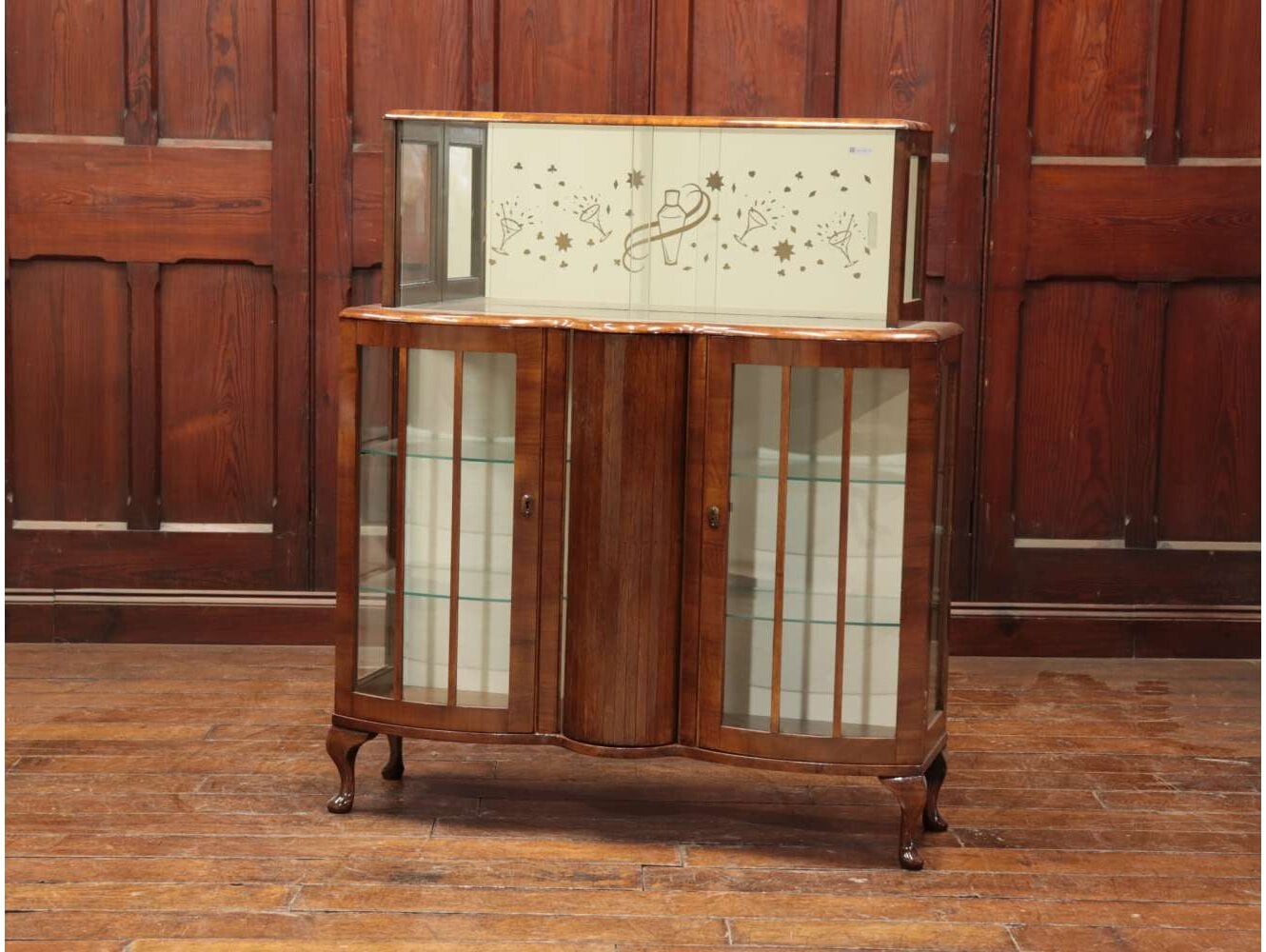 ディスプレイキャビネット