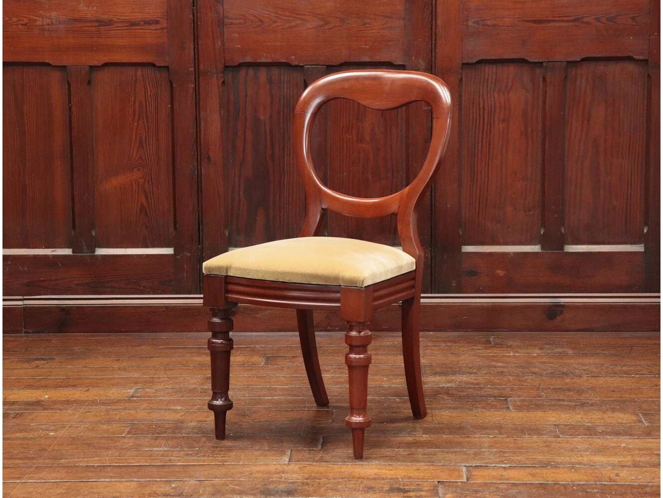 値下げ❗️アンティーク　イギリス　バルーンバックチェア　キャスター付き　ゴブラン織 バルーンバックチェア | アンティーク家具,椅子・チェア