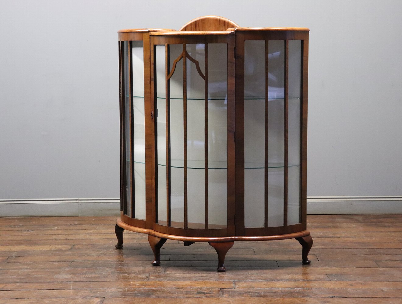 ディスプレイキャビネット