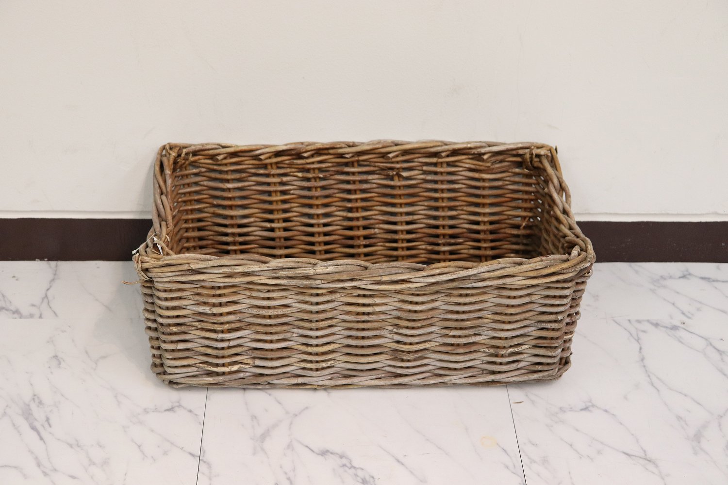 ウィッカーバスケット