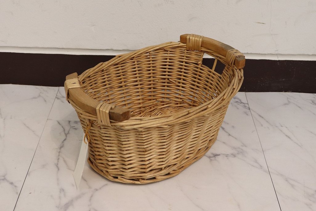 ウィッカーバスケット