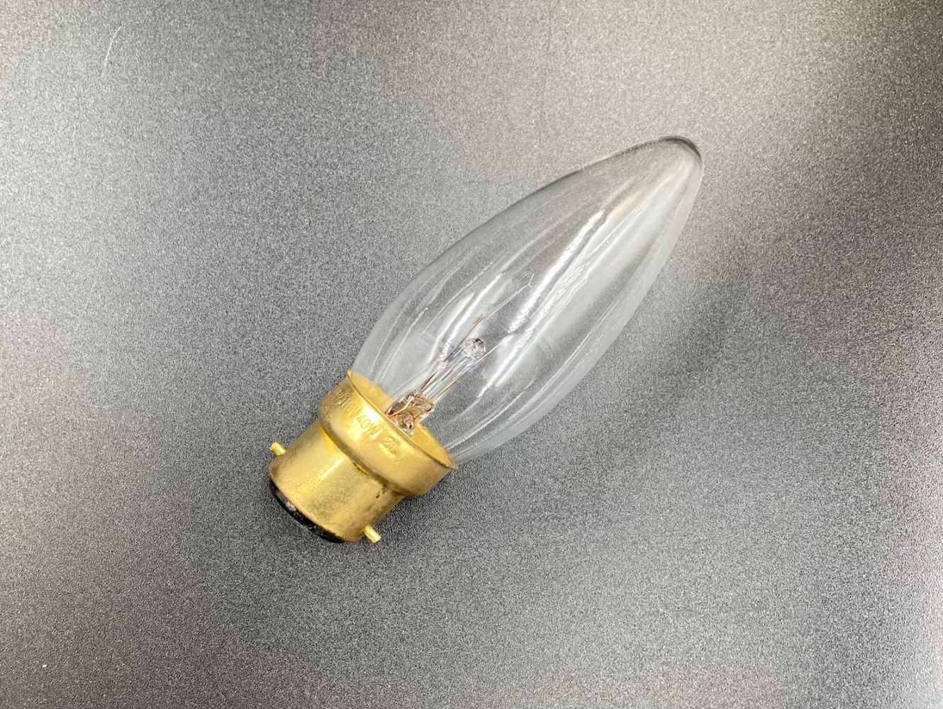 シャンデリア球40W　イギリス式