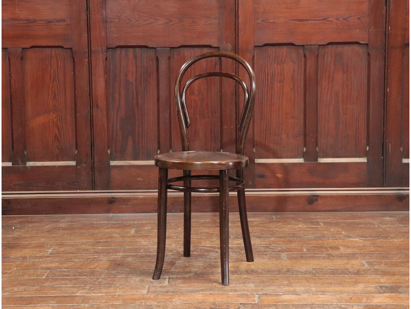 ベントウッドチェア THONET