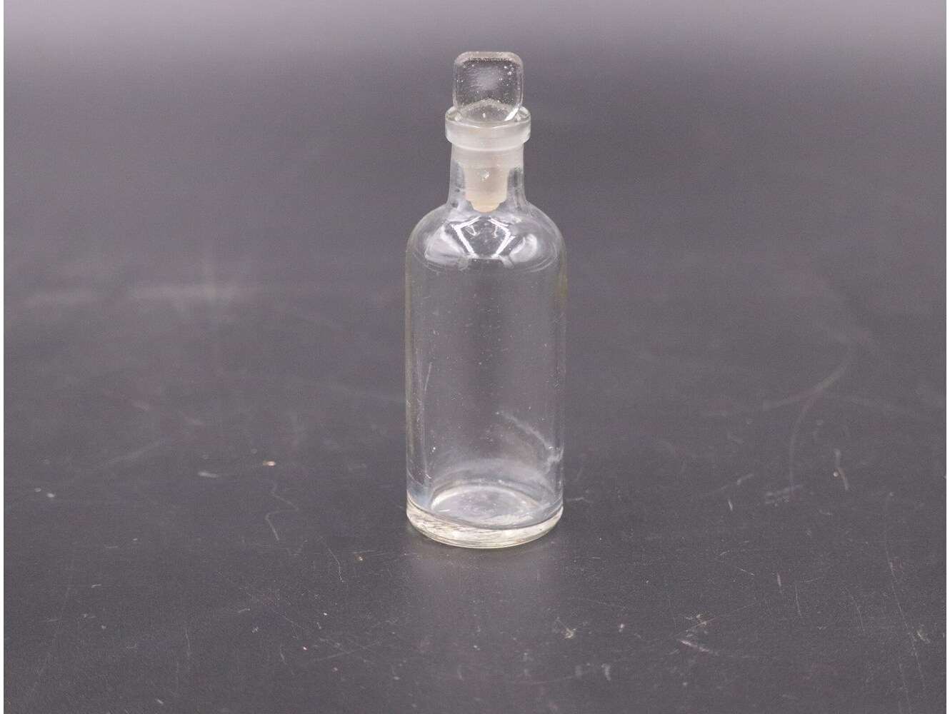 アンティークボトル