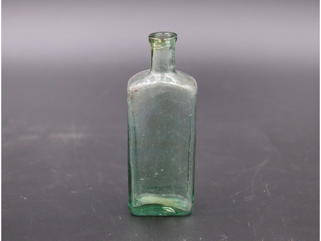 アンティークボトル