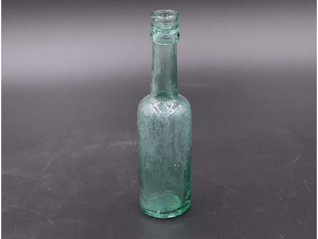 アンティークボトル