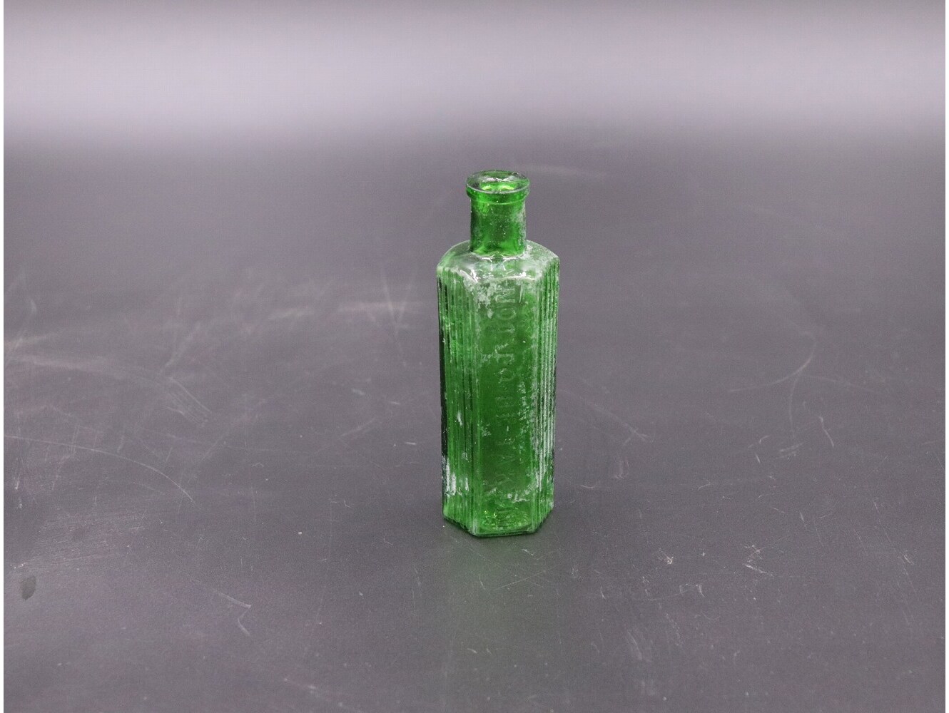 アンティークボトル