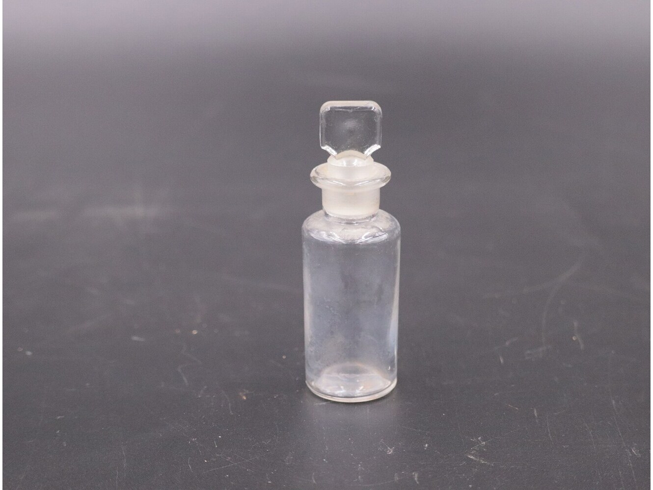 アンティークボトル