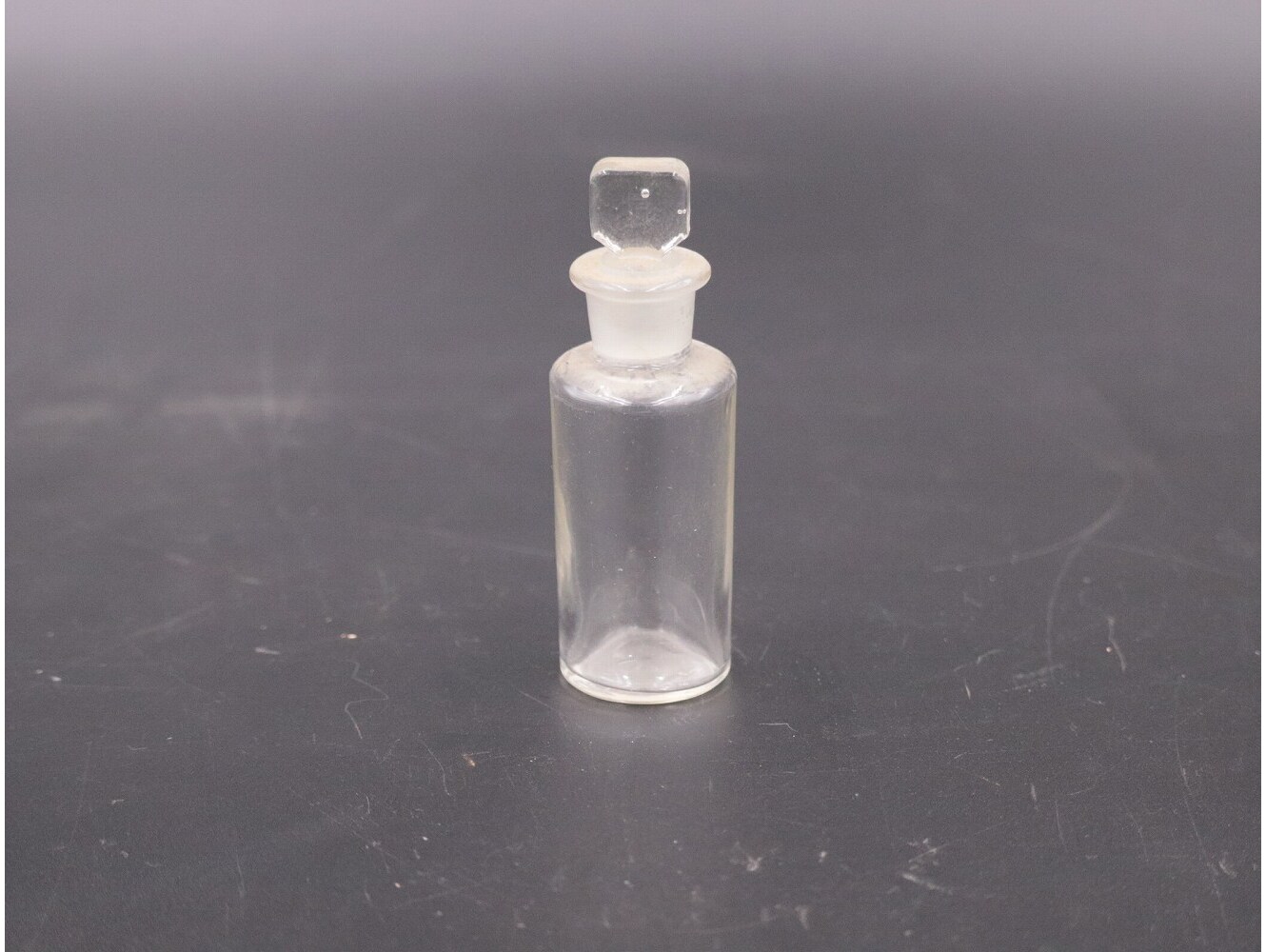 アンティークボトル