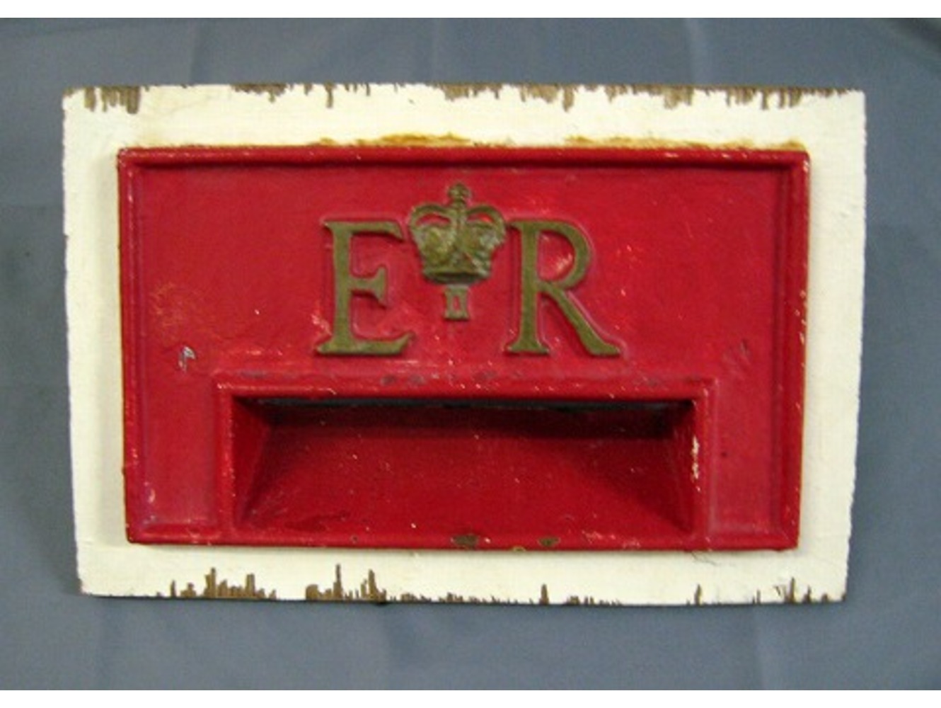 お取り置きイギリスアンティークポストカード左向きセピアな