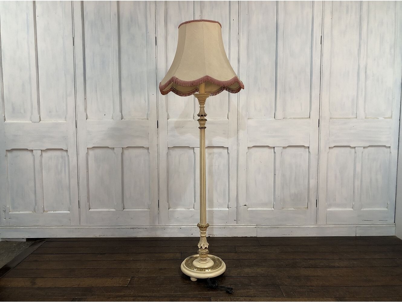 フロアスタンド