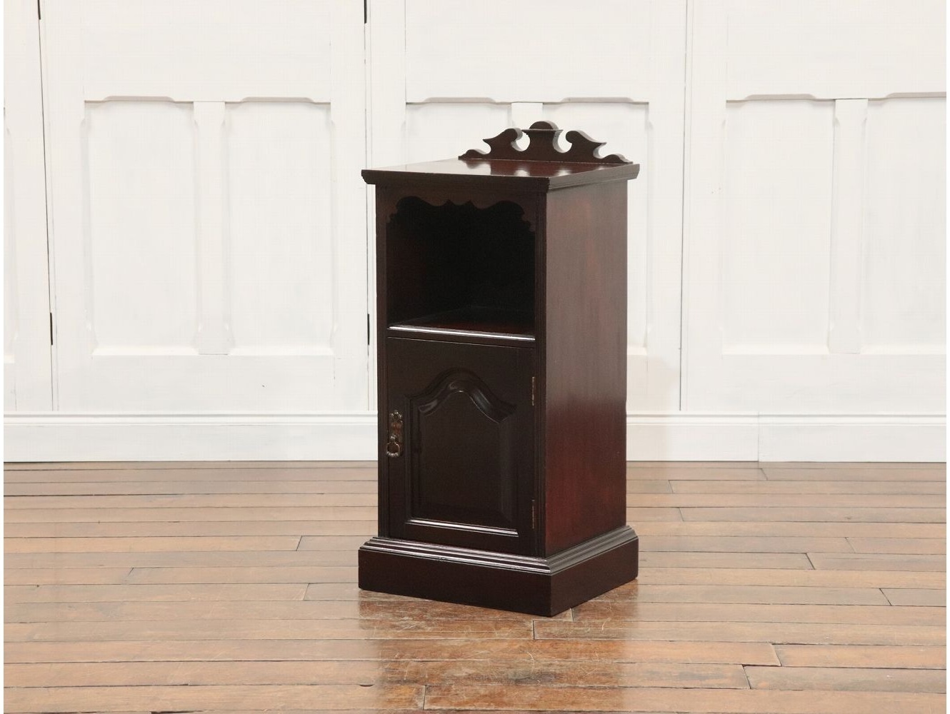 スモールキャビネット