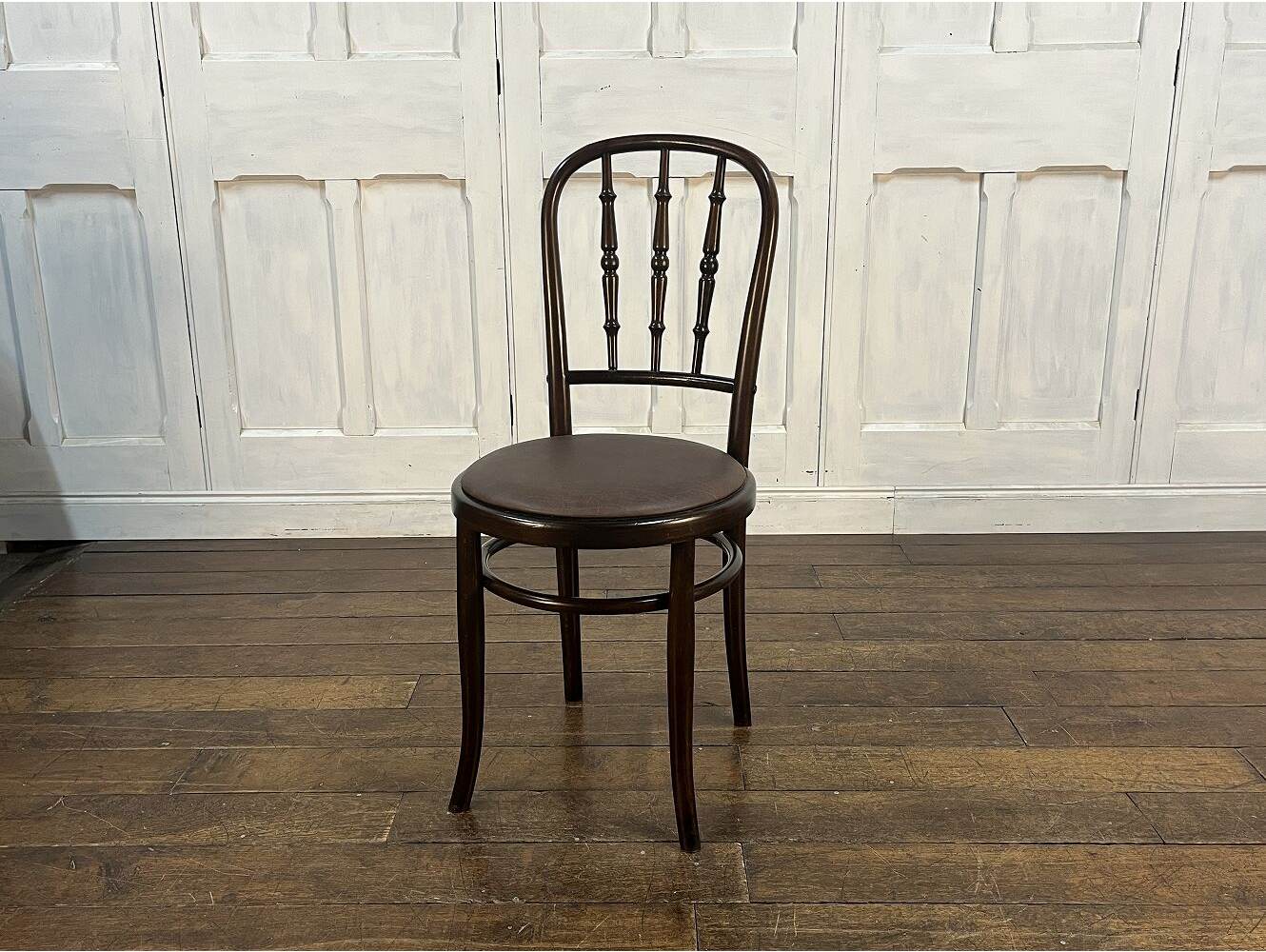 ベントウッドチェア