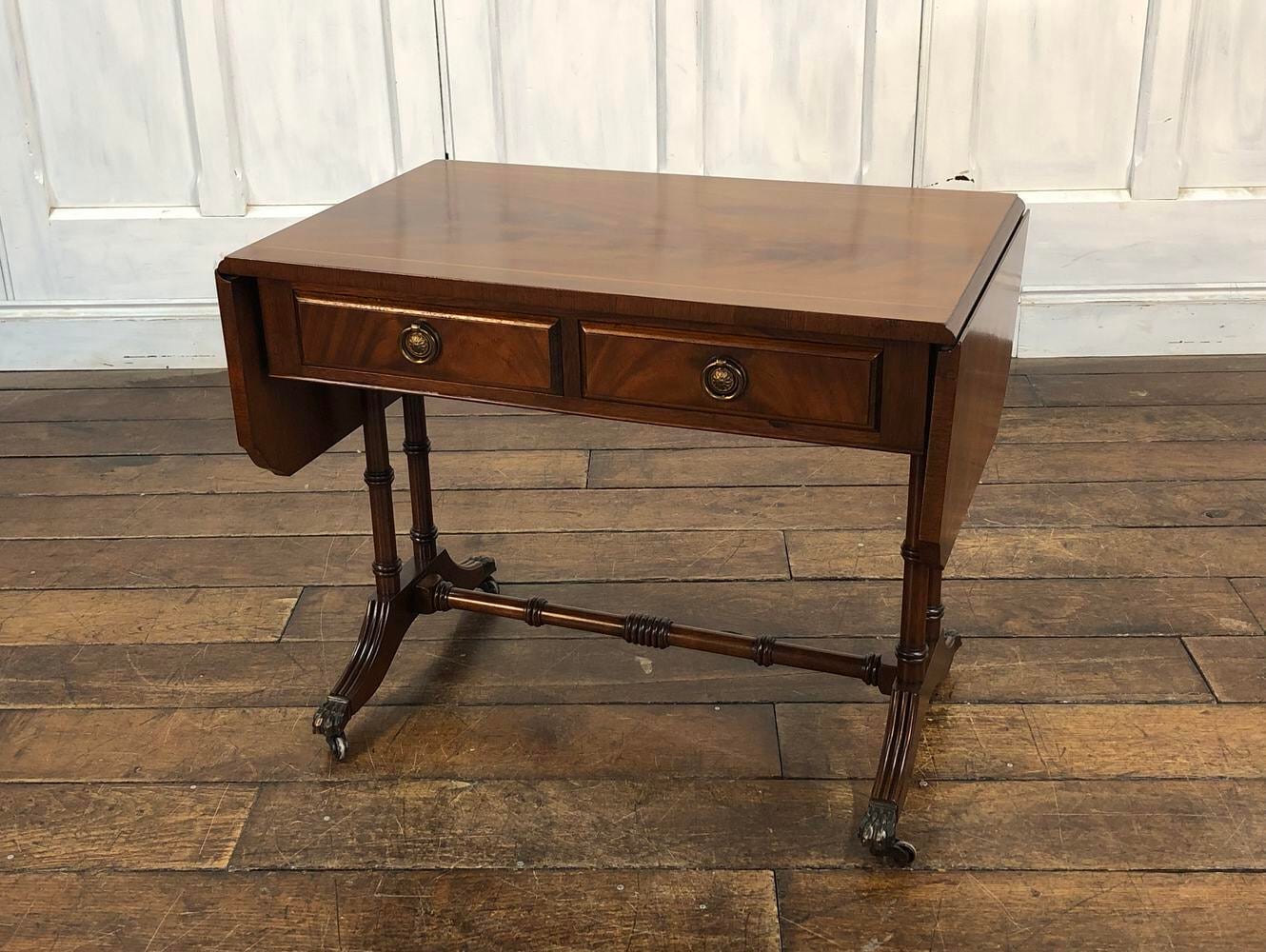 センターテーブル