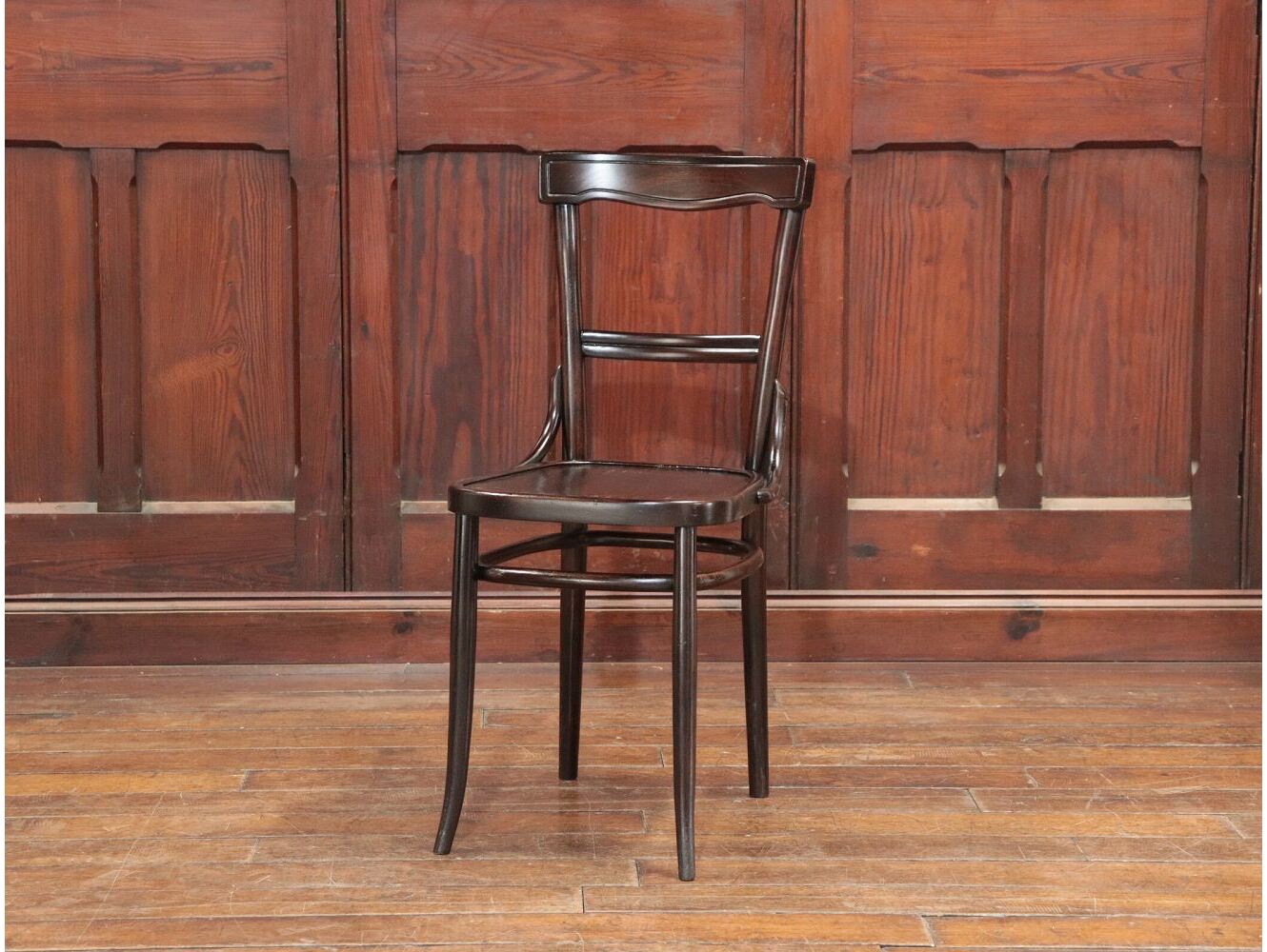 ベントウッドチェア